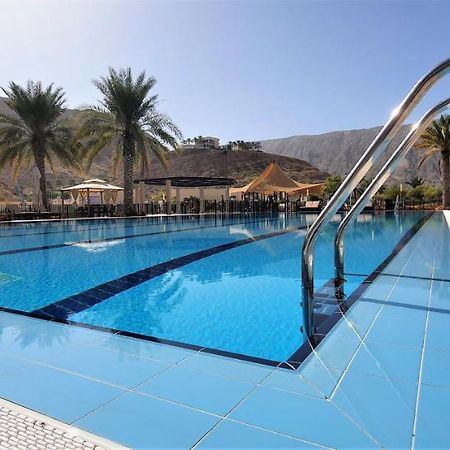 One Elegant 1Bhk Apartment In Muscat Bay 02 Экстерьер фото