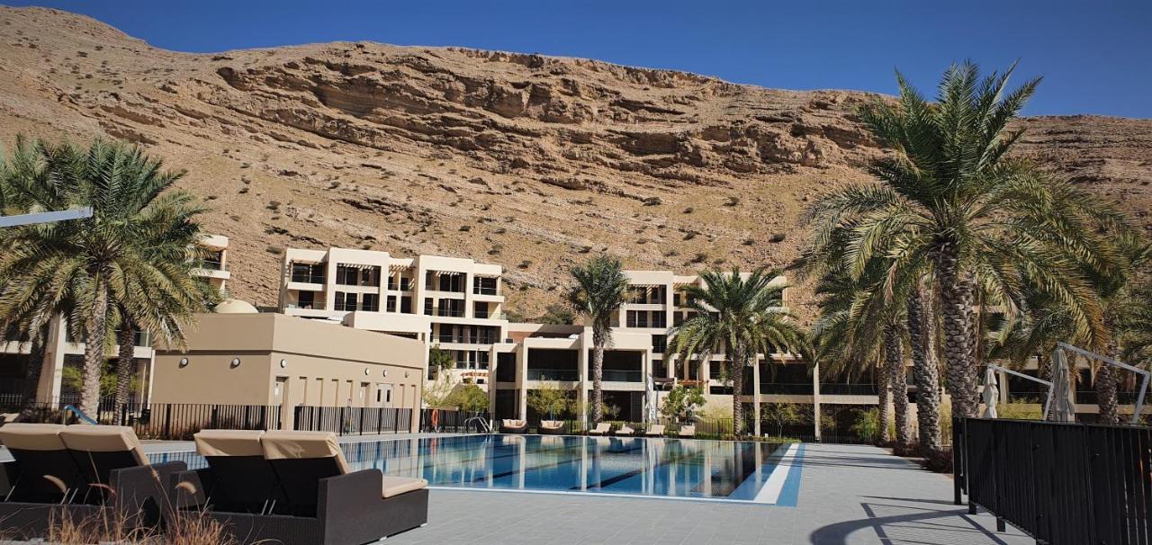 One Elegant 1Bhk Apartment In Muscat Bay 02 Экстерьер фото