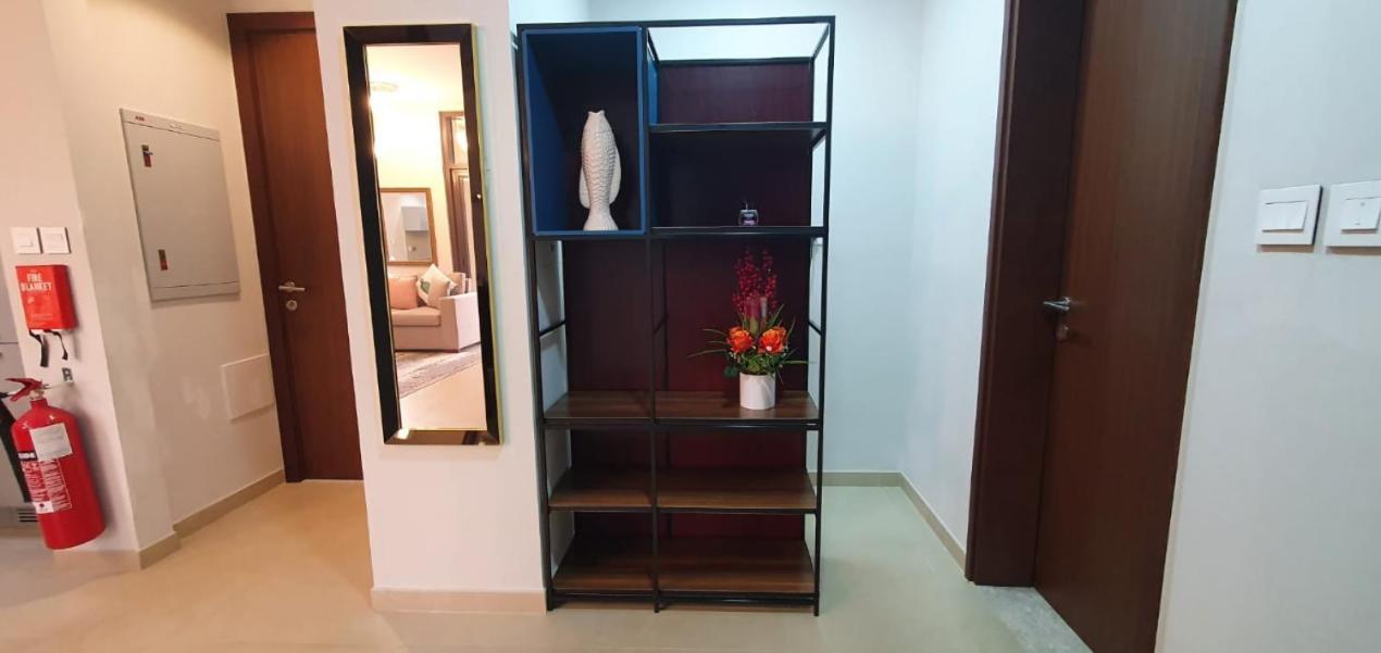 One Elegant 1Bhk Apartment In Muscat Bay 02 Экстерьер фото