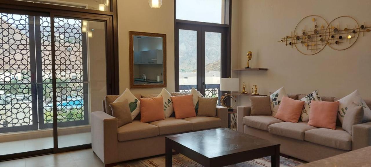 One Elegant 1Bhk Apartment In Muscat Bay 02 Экстерьер фото