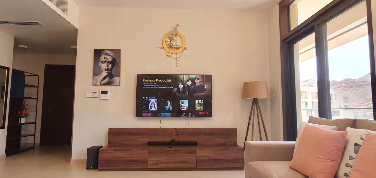 One Elegant 1Bhk Apartment In Muscat Bay 02 Экстерьер фото